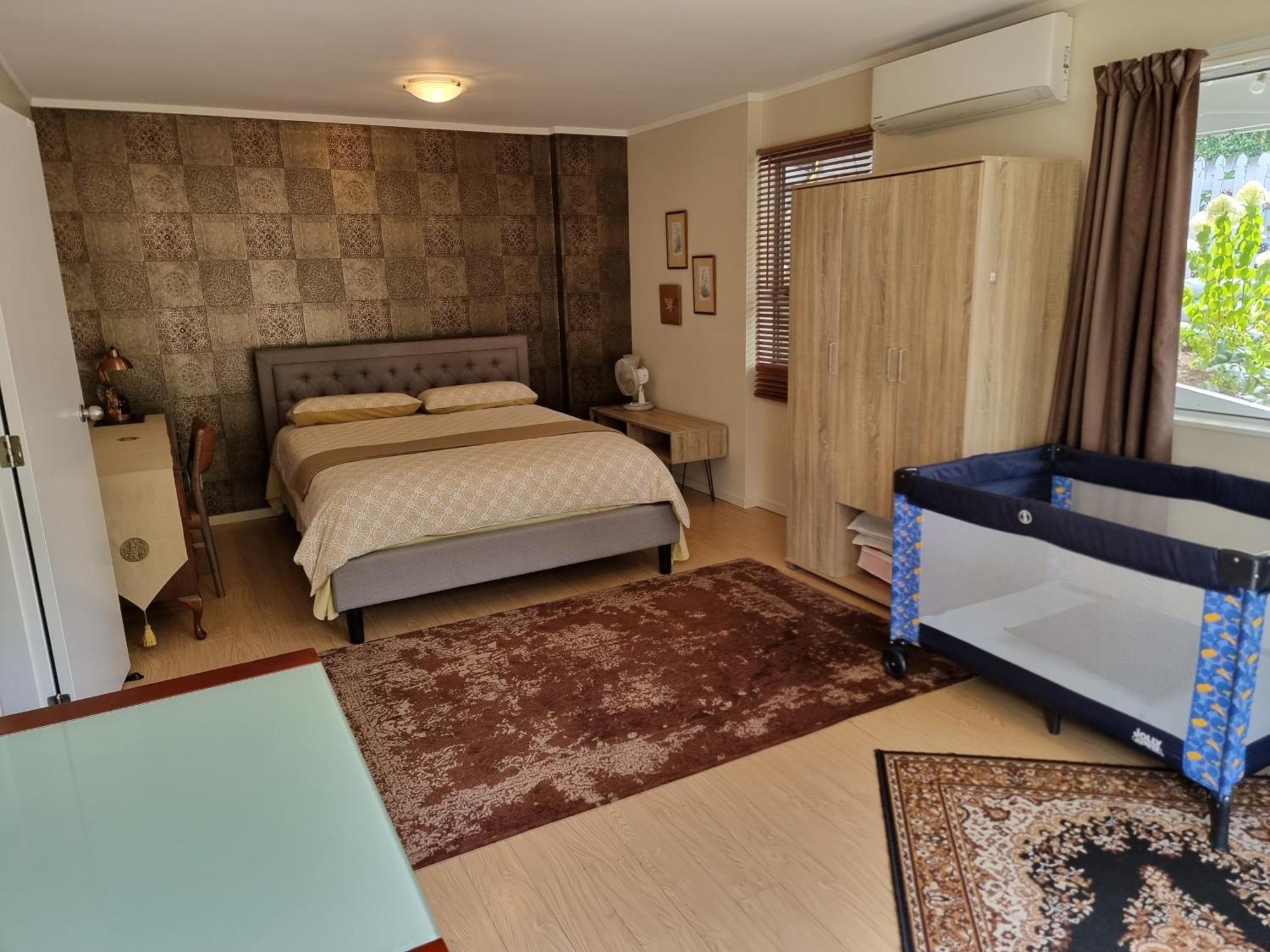 Entire Ground Floor With Full-Privacy And Family-Friendly Popular To Ferry Catchers Веллингтон Экстерьер фото