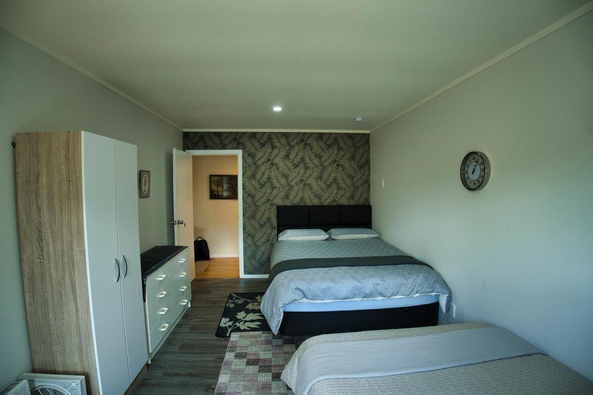 Entire Ground Floor With Full-Privacy And Family-Friendly Popular To Ferry Catchers Веллингтон Экстерьер фото