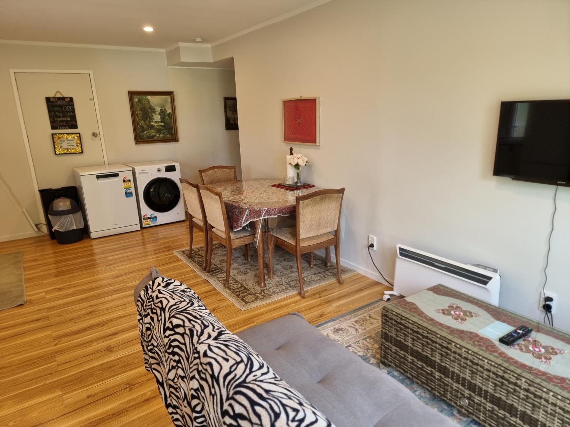 Entire Ground Floor With Full-Privacy And Family-Friendly Popular To Ferry Catchers Веллингтон Экстерьер фото